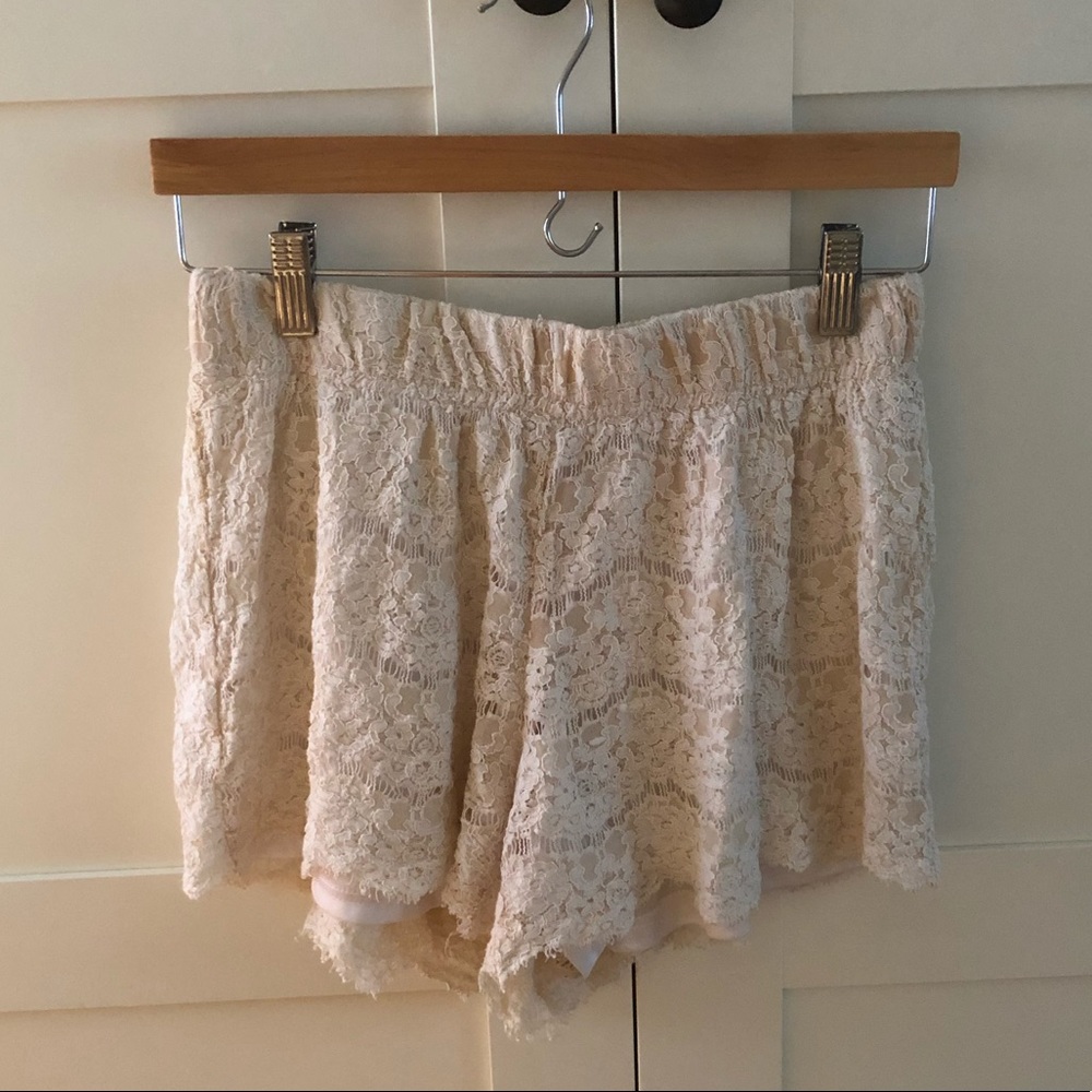 Tobi lace shorts